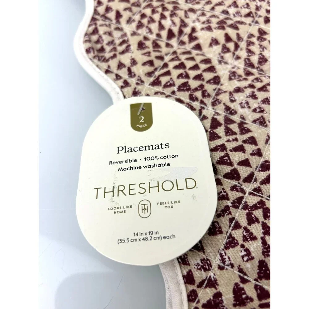 Threshold Reversible Fabric Placemats Scalloped Edge Green Maroon Set 6 NWT